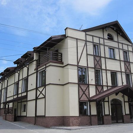 Complex Zolota Pidkova Hotel Zolochiv Exterior photo