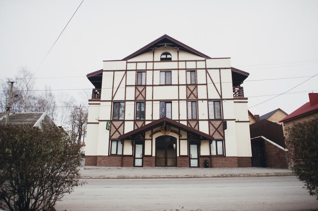 Complex Zolota Pidkova Hotel Zolochiv Exterior photo